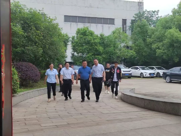 李晓彤书记深入调研湖南达嘉智能——助力企业